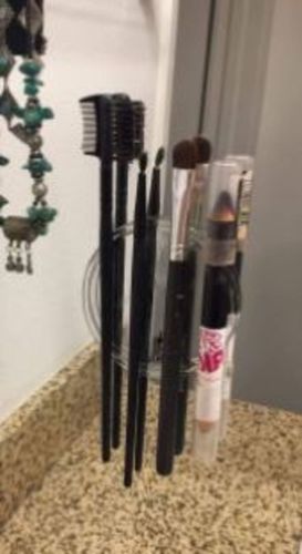 Customer photo review of Magic Sticky Pads - Offer