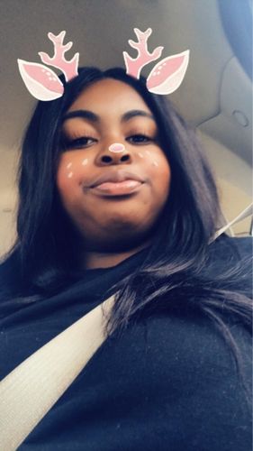 Customer photo review of 13" X 4" LACE FRONTAL - STRAIGHT + 3 BUNDLES(#1B)