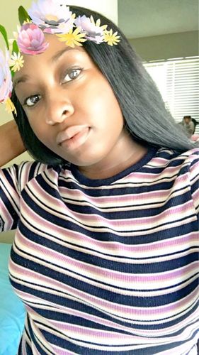 Customer photo review of 13" X 4" LACE FRONTAL - STRAIGHT + 3 BUNDLES(#1B)