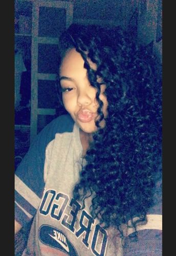 Customer photo review of 13" X 4" LACE FRONTAL - DEEP WAVE + 3 BUNDLES(#1B)