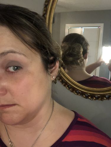 Customer photo review of Top Knot Ponytail Holder