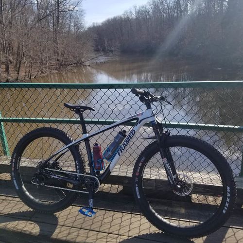 Customer photo review of Marquette Carbon Mountain Bike 27.5+
