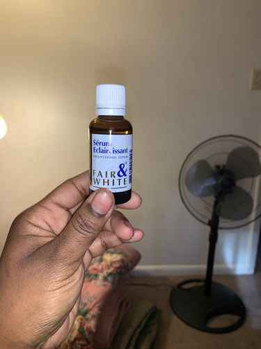 Customer photo review of Fair and White Original Brightening Serum 30 ml / 1 fl oz