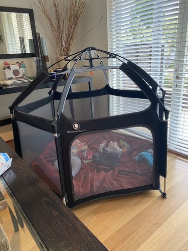Customer photo review of Pop N' Go® Playpen