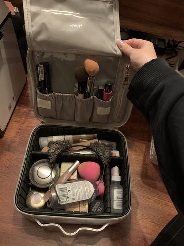 Customer photo review of Stagiant Marble Makeup Bag