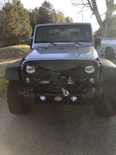 Customer photo review of Hawke Grille - Matte Black (07-18 Jeep Wrangler JK)