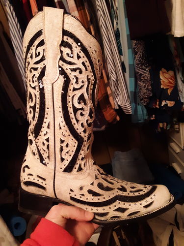 Customer photo review of Women's Sequin Inlay Western Boots - White