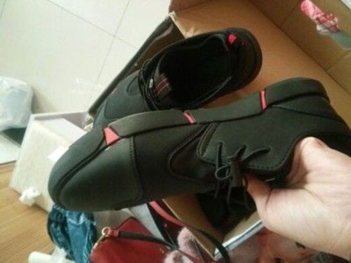 Customer photo review of Zhu Sneakers