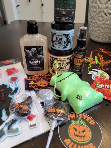 Customer photo review of Regular Halloween Mystery Boxes