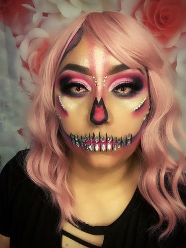 Customer photo review of Halloween contacts Get 3 random pairs with cases