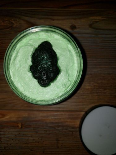 Customer photo review of How I got my Shrunken Head Sugar Scrub