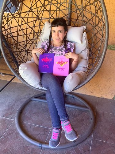 Customer photo review of Libro Bienvenida mi luna + guía para padres