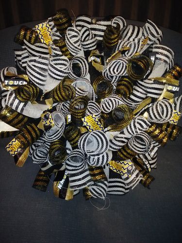 Customer photo review of 10.25"X10Yd Border Stripe Metallic Mesh White/Black Re8503F6