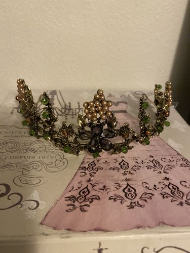 Customer photo review of Handmade Forest Queen Tiara