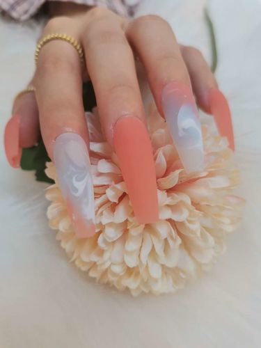 Customer photo review of The Seasonal Concertos 16 Color Nail Extension Gel Kit