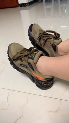 Customer photo review of FansGemacht Anti-Smash- und explosionsgeschützte atmungsaktive Vier-Jahreszeiten-Sicherheitsarbeitsschuhe