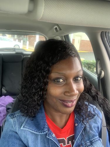 Customer photo review of Brooklyn Hair 7A Deep Wave / 3 Bundles with 13x4 Lace Frontal Look