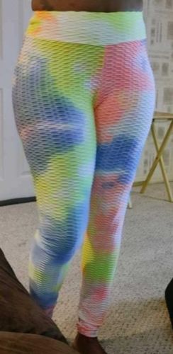 Customer photo review of GYMKARTEL® ANTI-CELLULITE AND PUSH UP LEGGINGS - TIE-DYE YELLOW