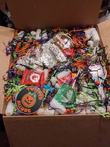 Customer photo review of Small Shiny Black Cauldron