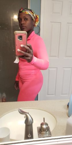 Customer photo review of Ensemble pantalon et gilet col haut avec fermeture