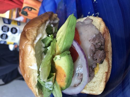 Reseña con foto de un cliente sobre Carne Molida Premium