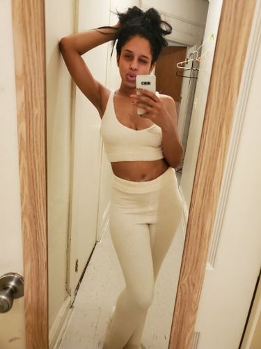 Customer photo review of Ensemble en maille douce DAISY Blanc cassé
