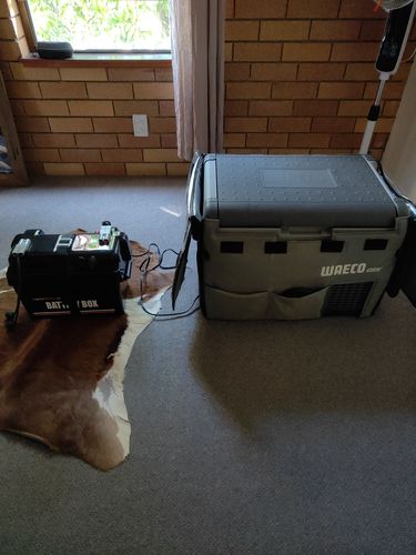 Customer photo review of iTECH120X 12V 120Ah Lithium Ion Battery LiFePO4 Deep Cycle Camping RV Solar