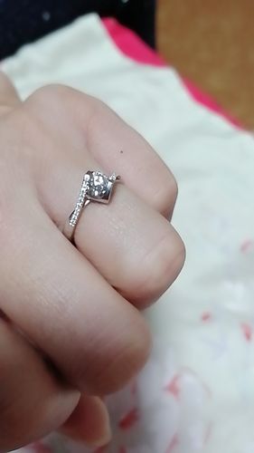 Customer photo review of Angel kiss Moissanite Sterling Silver Ring