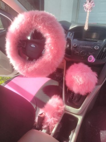 Customer photo review of Fluffy Steering Wheel Covers