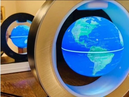 Customer photo review of GLOBELIGHT V2 - Magnetic Levitating LED Globe Lamp