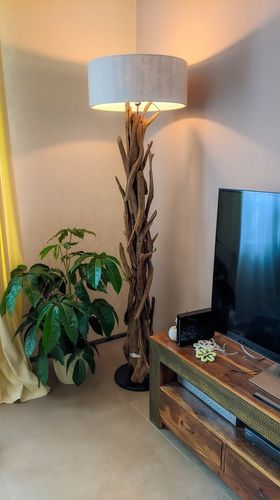Customer photo review of Stehlampe Teak Wurzelholz BLUMA | Höhe 180 cm | inkl. Lampenschirm