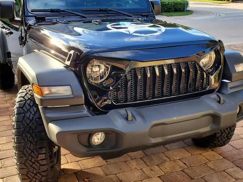 Customer photo review of Vader Grille w/ Mesh - Glossy Black (18-20 Wrangler JL)