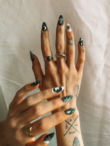 Customer photo review of Rosa Ring