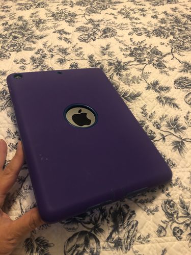 Customer photo review of Shockproof Impact iPad Case