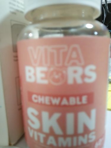 Customer photo review of Skin Vitamin Gummies