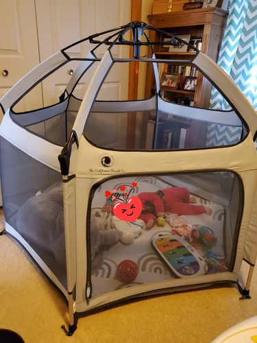 Customer photo review of Pop N' Go® Playpen