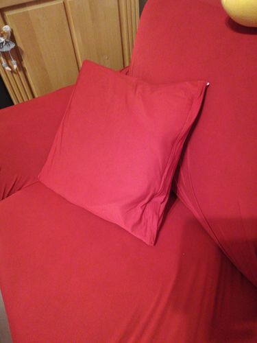 Customer photo review of Rot - Kissenüberzüge 45 X 45 cm X 2 Artikel - Das Haus der Überzüge