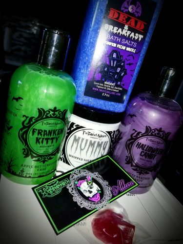 Customer photo review of Franken Kitty Body Wash