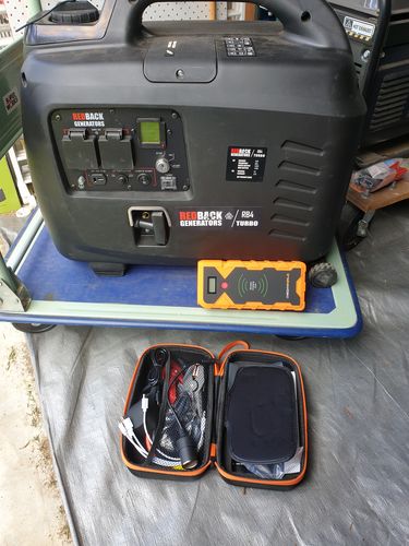 Customer photo review of iTECH2000A Portable Jump Starter Backup Wireless Power Bank, 2000amp