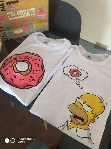 Reseña con foto de un cliente sobre Homero y Dona