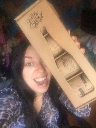 Customer photo review of Brindemos por ellos mini