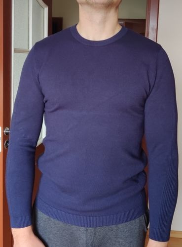 Customer photo review of 2020 New Winter Thickness Pullover Men O-neck Solid Color Long Sleeve Warm Slim Sweaters