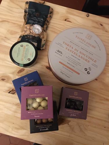 Customer photo review of 4 confezioni di Nocciola Piemonte IGP "Tostata" ricoperta di ciocciolato
