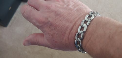 Customer photo review of Detailed Oval Link Steel Bracelet