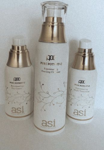 Customer photo review of Rejuvenating Night Treatment