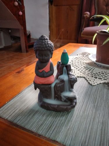 Customer photo review of Porta Incienso Monje + 10 Inciensos Especiales