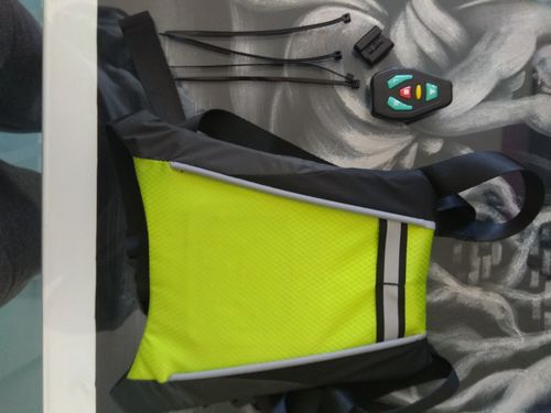 Customer photo review of Gilet Clignotant pour Vélo et Trottinette Solty™ - 24,99€ (-35%)