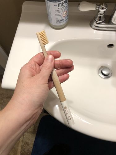 Customer photo review of OLAS Toothbrush Natural