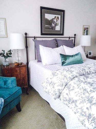 Customer photo review of Velluto Green Velvet Pillow Cover