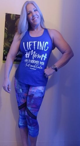 Customer photo review of Lifting Mom Like a Normal Mom Just Much Cooler